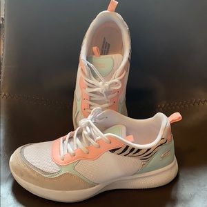 Skechers memory foam sneakers